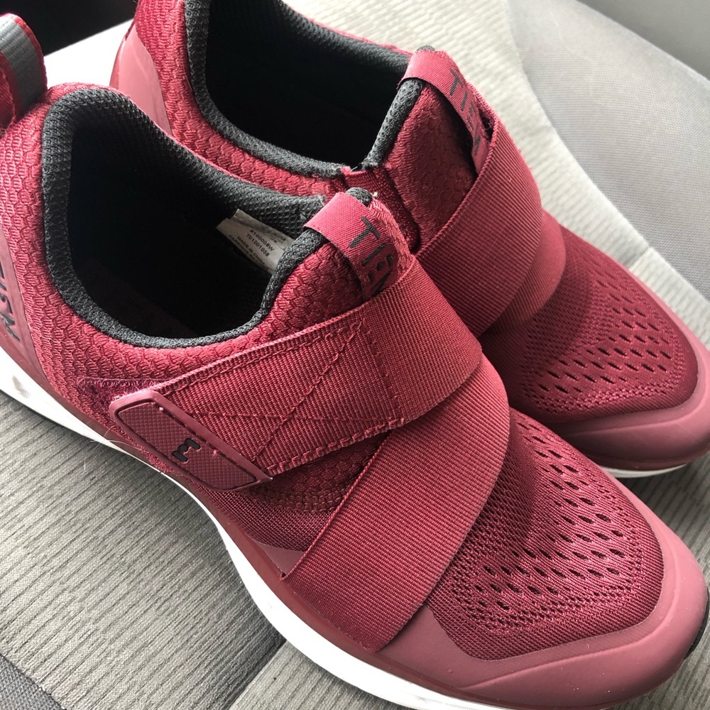 TIEM spin shoes without cleats